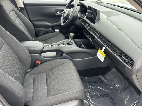 New 2027 Honda HR-V LX image 9
