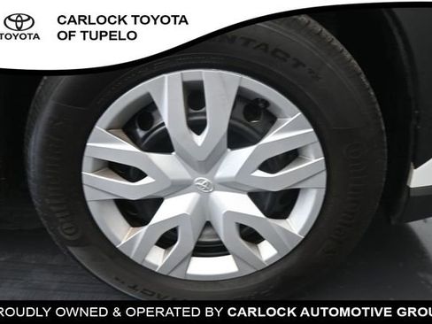 Used 2025 Toyota Corolla Cross L FWD image 32