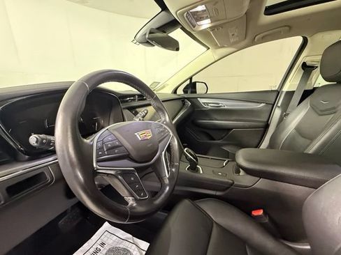 Used 2019 Cadillac XT5 Luxury FWD image 13