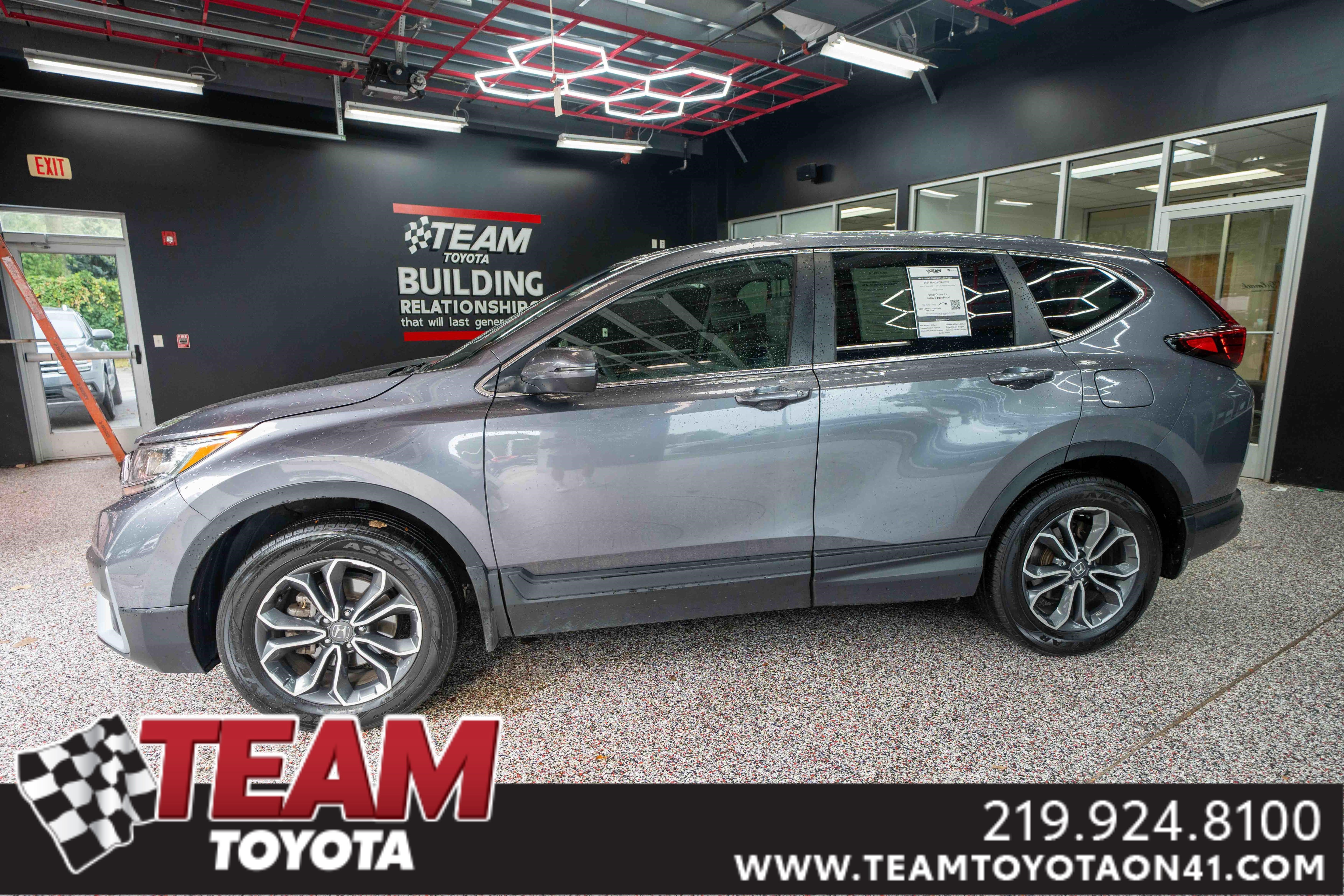 Used 2021 Honda CR-V EX image 1