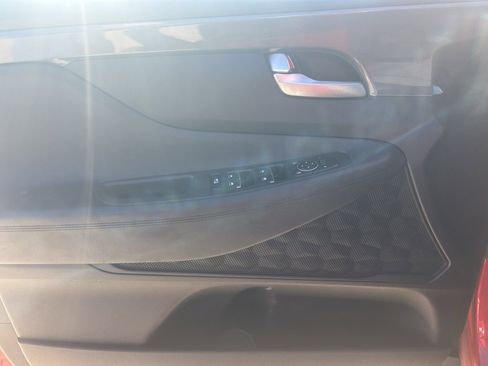 Used 2023 Hyundai Santa Fe SEL image 3