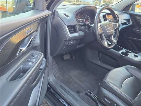 Certified 2023 GMC Terrain SLT image 4