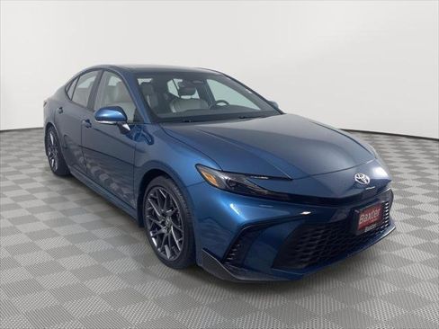 Certified 2025 Toyota Camry SE w/ Convenience Package FWD image 1