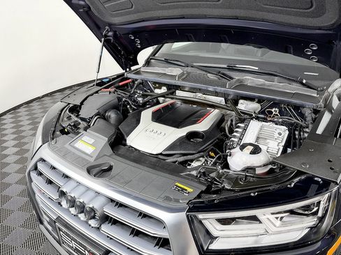 Used 2020 Audi SQ5 Premium w/ Convenience Package image 20