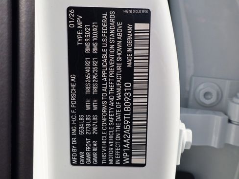 New 2026 Porsche Macan image 29