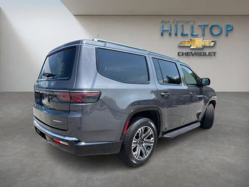 Used 2024 Jeep Wagoneer Series II AWD/4WD image 6