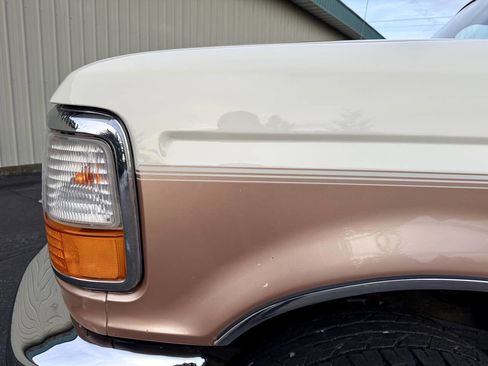 Used 1995 Ford F250 XLT image 21