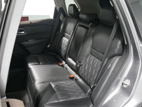 Used 2022 Nissan Rogue Platinum w/ Head-Up Display Package image 11