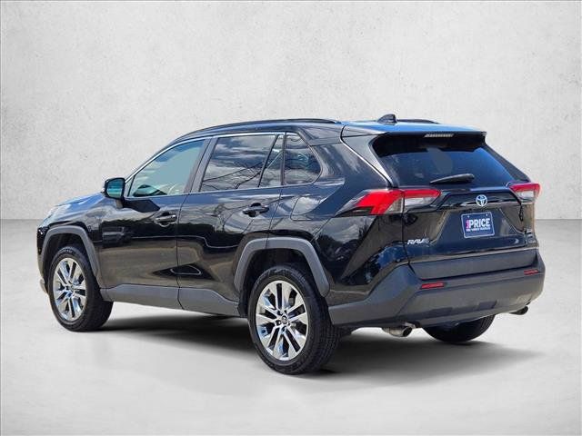 Used 2021 Toyota RAV4 XLE Premium AWD/4WD image 7
