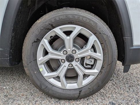 New 2025 Jeep Compass Sport image 11