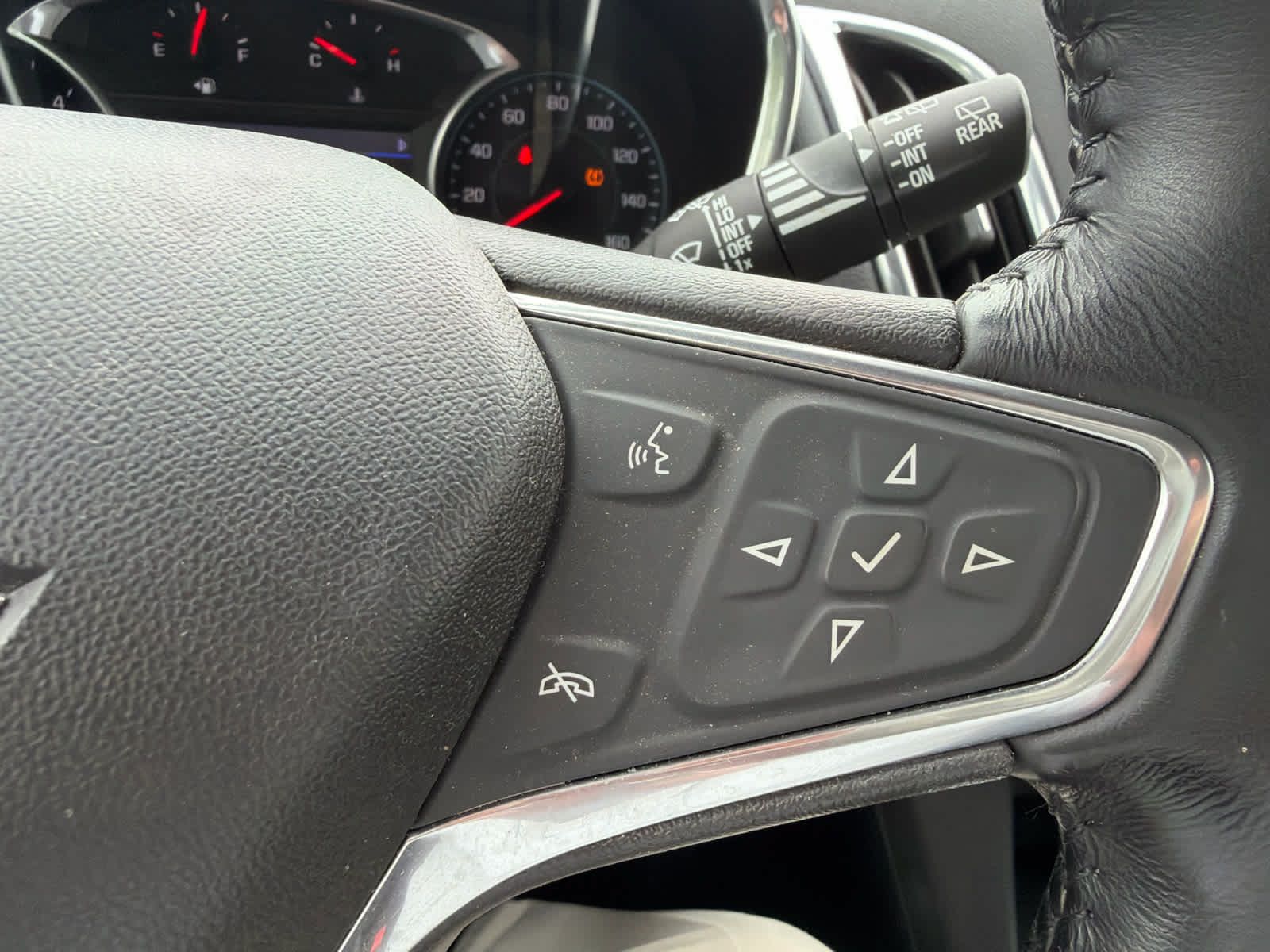 Used 2019 Chevrolet Equinox LT w/ Sun & Navigation Package AWD/4WD image 63