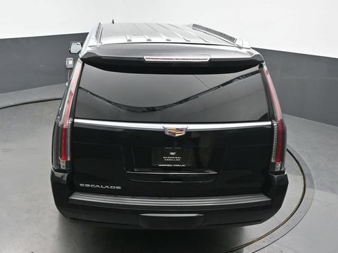 Used 2018 Cadillac Escalade ESV 4WD image 42