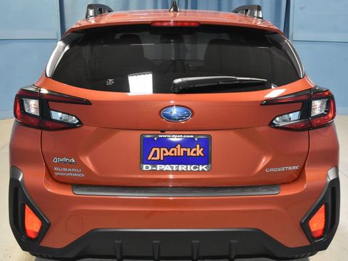 Used 2025 Subaru Crosstrek 2.0i Premium image 24
