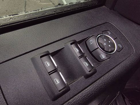 Used 2018 Ford F150 Platinum w/ Equipment Group 701A Luxury image 12