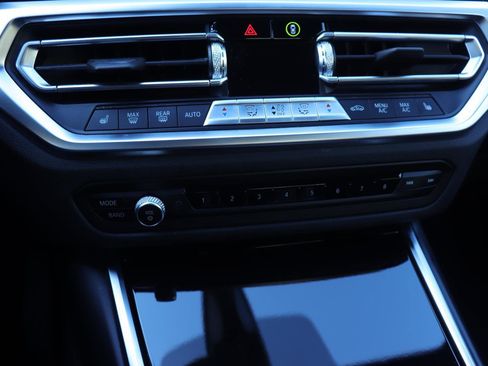 Used 2022 BMW 230i Coupe w/ Premium Package image 34