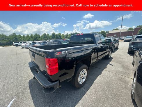 Used 2019 Chevrolet Silverado 1500 LT w/ All Star Edition AWD/4WD image 4