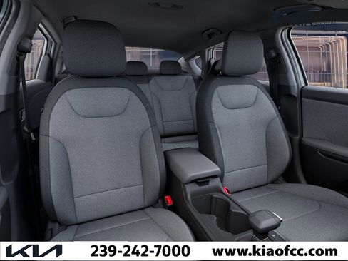 New 2025 Kia K4 LXS image 15