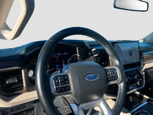 Used 2024 Ford Expedition Max Limited AWD/4WD image 11