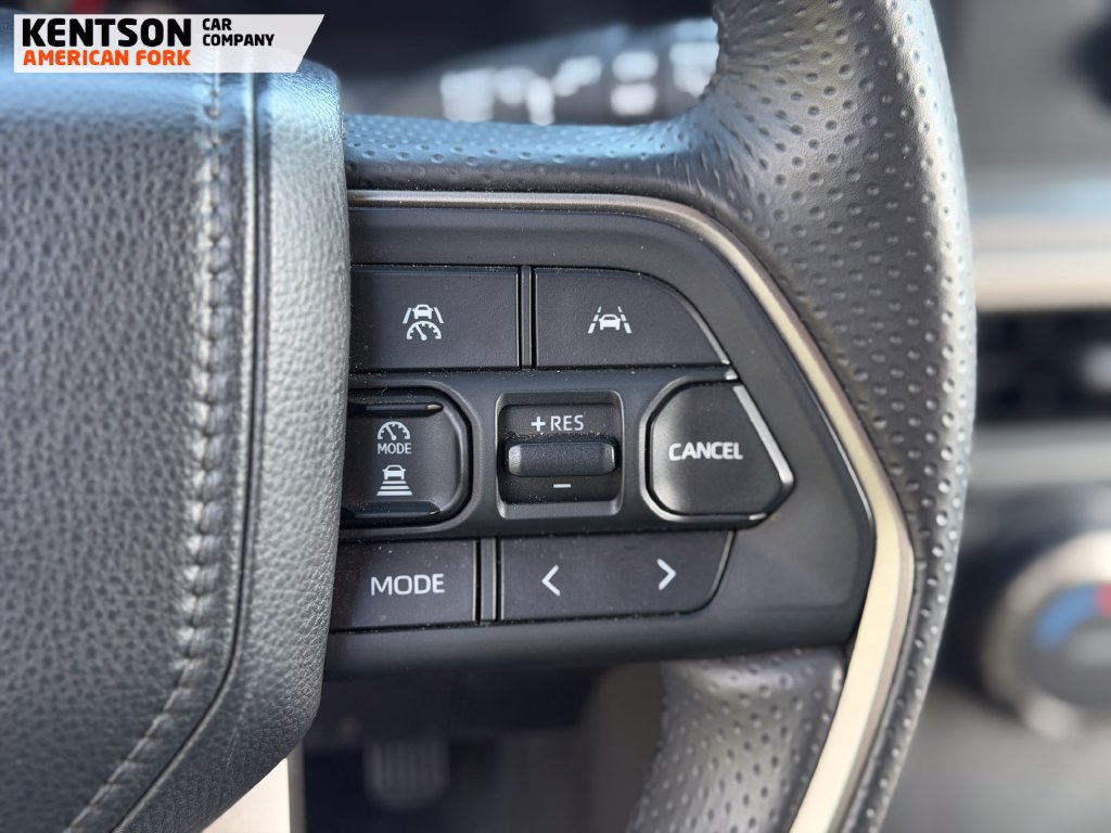 Used 2026 Toyota 4Runner SR5 AWD/4WD image 15