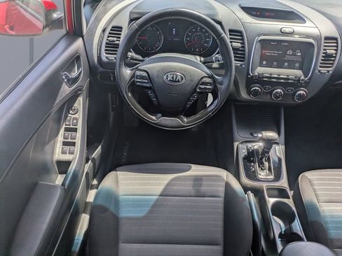 Used 2018 Kia Forte S image 14