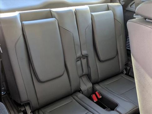 Certified 2025 Land Rover Discovery Sport S image 21