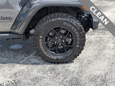Used 2024 Jeep Gladiator Sport image 12