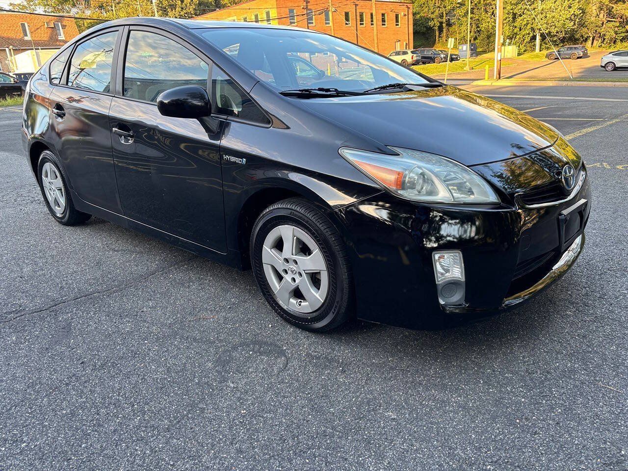 Used 2010 Toyota Prius Two w/ Preferred Accessory Pkg FWD image 3