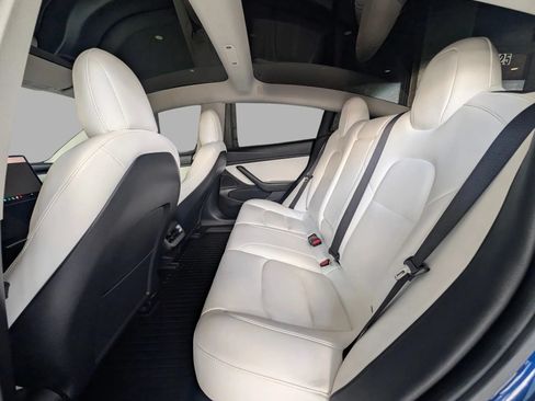 Used 2021 Tesla Model 3 Performance AWD/4WD image 27