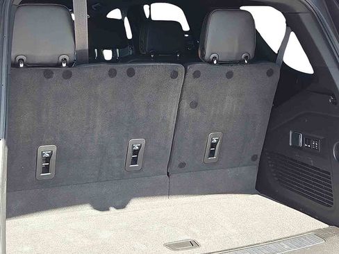 Used 2023 GMC Yukon AT4 w/ AT4 Premium Package image 8