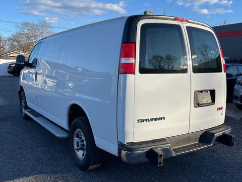 Used 2024 GMC Savana 2500 w/ Driver Convenience Package image 8