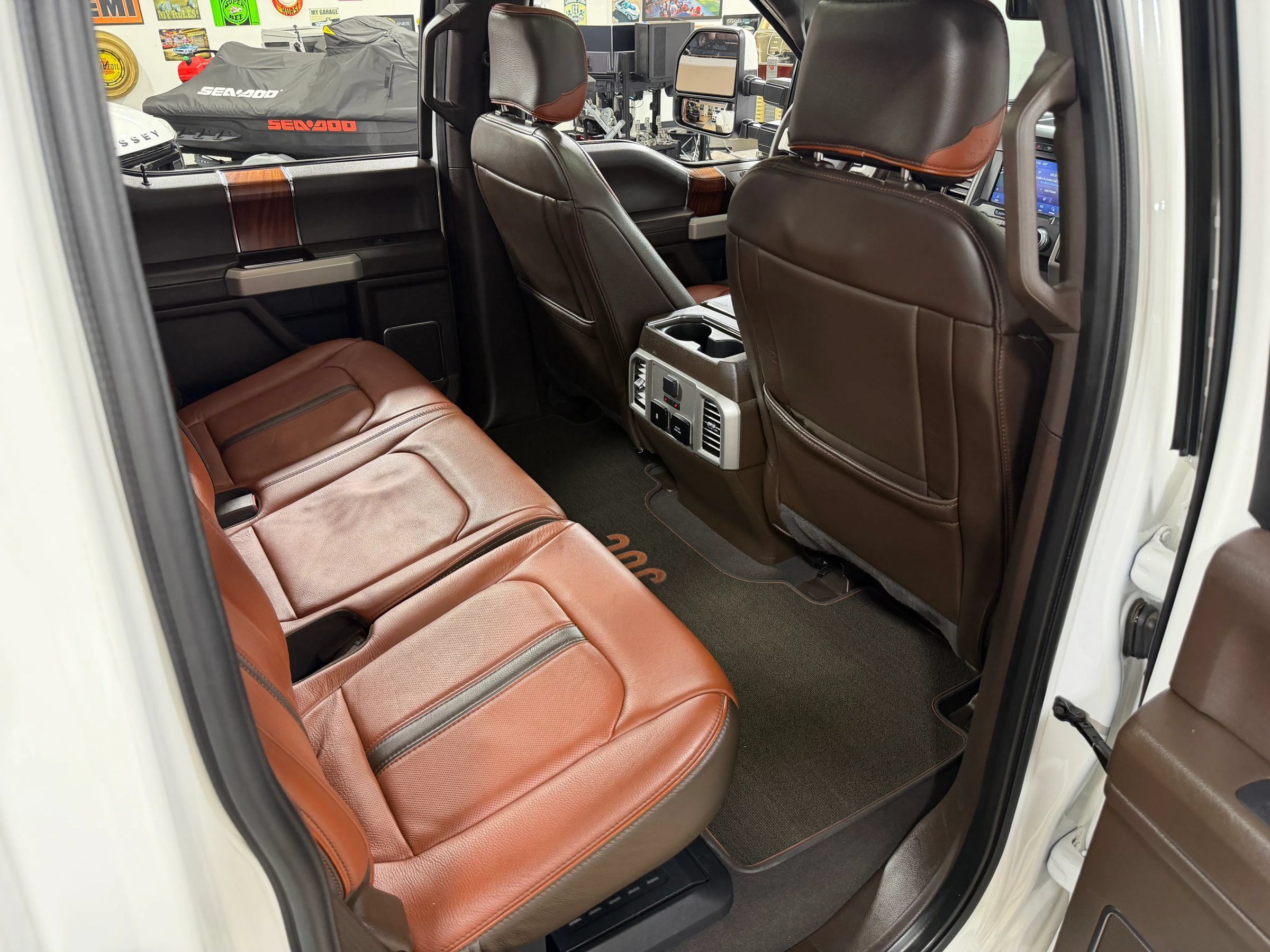 Used 2020 Ford F450 King Ranch w/ King Ranch Ultimate Package AWD/4WD image 18