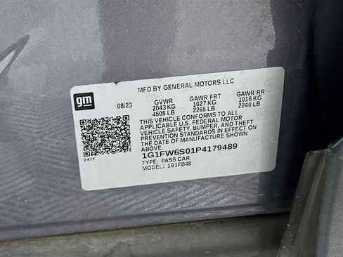 Used 2023 Chevrolet Bolt LT w/ Driver Confidence Package FWD image 12
