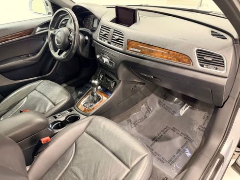 Used 2018 Audi Q3 2.0T Premium Plus w/ Premium Plus Package AWD/4WD image 30