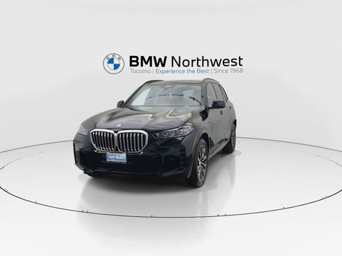 Used 2026 BMW X5 xDrive50e w/ Executive Package AWD/4WD image 8