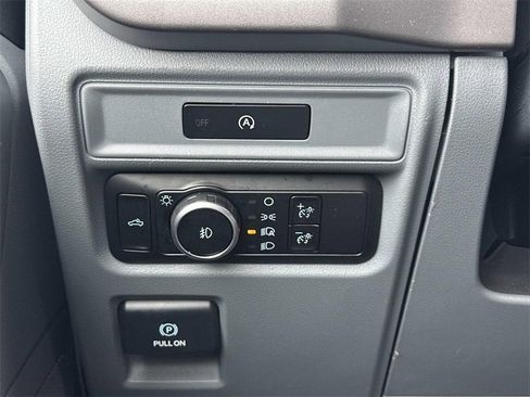 Used 2025 Ford F150 XLT image 25