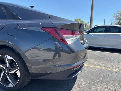 Certified 2023 Hyundai Elantra SEL w/ Convenience Package image 10