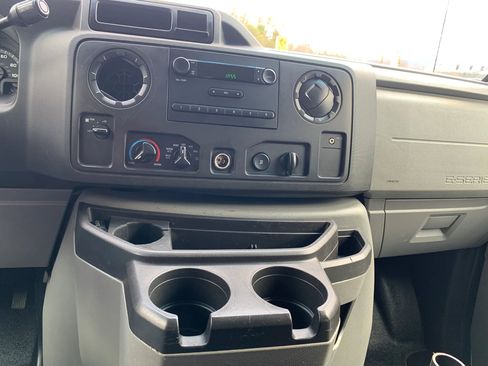 Used 2012 Ford E-150 and Econoline 150 image 13