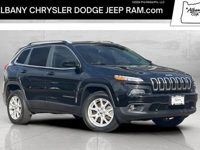 Used 2018 Jeep Cherokee Latitude Plus w/ Cold Weather Group