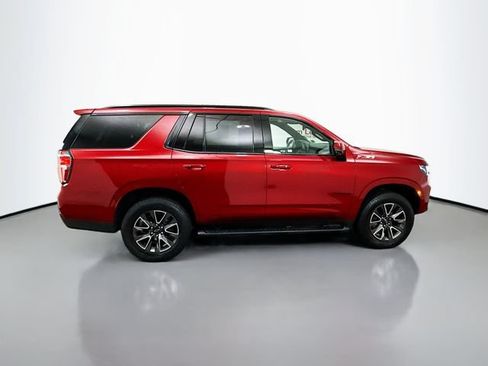 Used 2022 Chevrolet Tahoe Z71 w/ Luxury Package AWD/4WD image 8