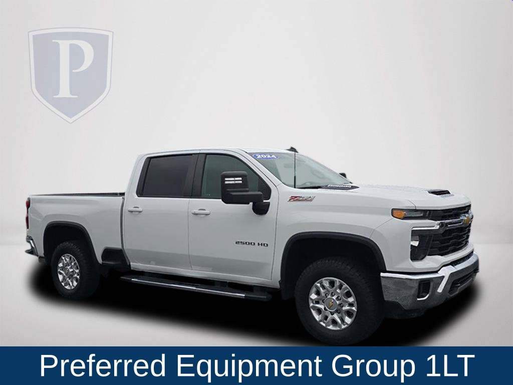 Used 2024 Chevrolet Silverado 2500 LT AWD/4WD image 2