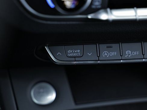 New 2025 Audi Q5 2.0T Premium Plus image 35