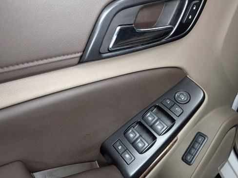 Used 2019 Chevrolet Tahoe LT image 40