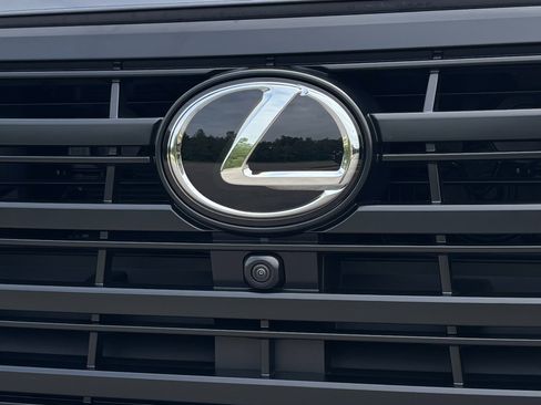 Used 2026 Lexus GX 550 w/ Accessory Package (2T) AWD/4WD image 15