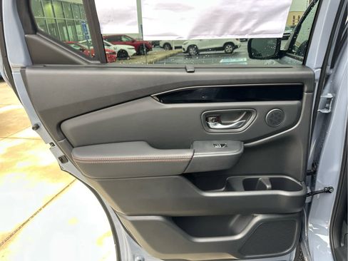 New 2025 Honda Pilot TrailSport image 43