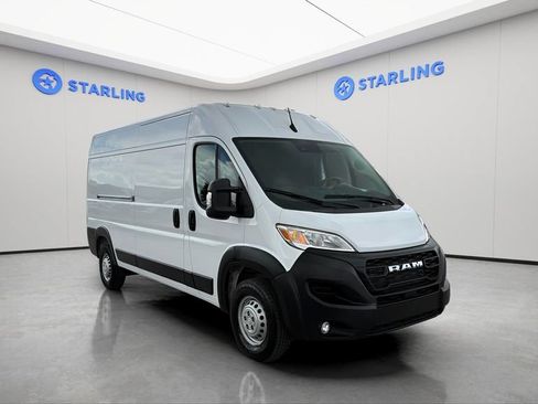 Used 2026 RAM ProMaster 2500 w/ Convenience Group FWD image 14