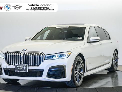 Used 2022 BMW 740i w/ M Sport Package RWD image 1