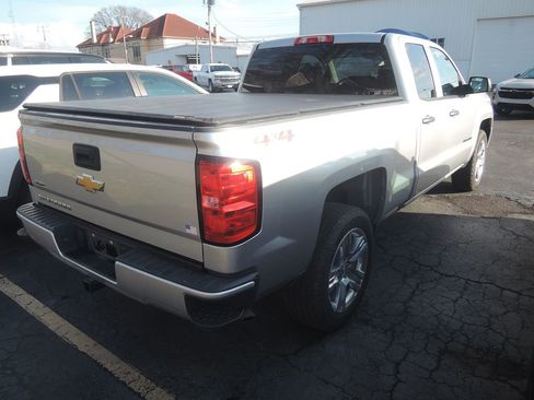 Used 2018 Chevrolet Silverado 1500 Custom w/ Custom Value Package image 7