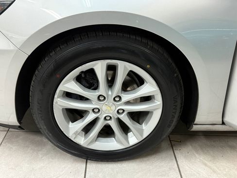 Used 2018 Chevrolet Malibu LT image 37