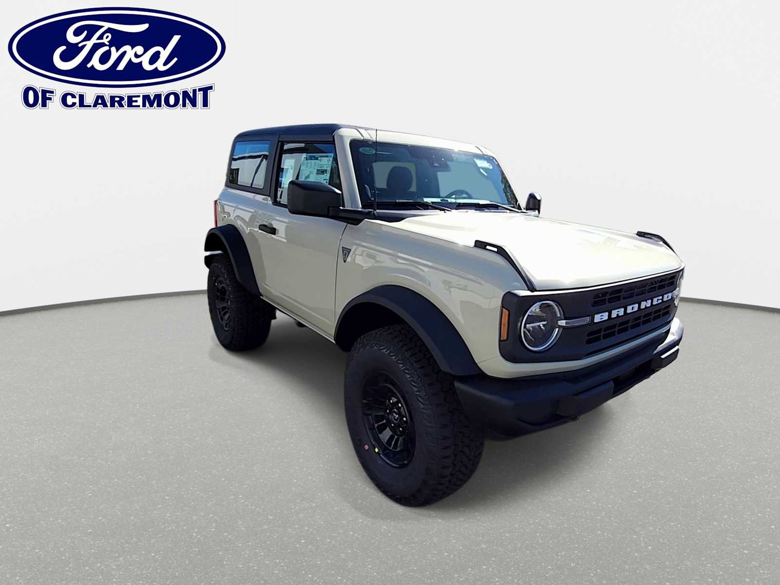 New 2026 Ford Bronco 2-Door w/ Sasquatch Package AWD/4WD image 2