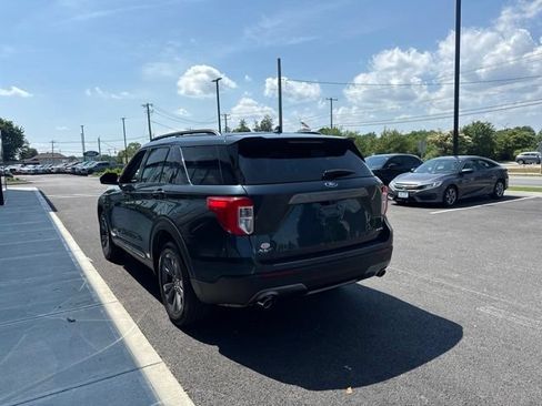 Used 2023 Ford Explorer XLT w/ Equipment Group 202A AWD/4WD image 5